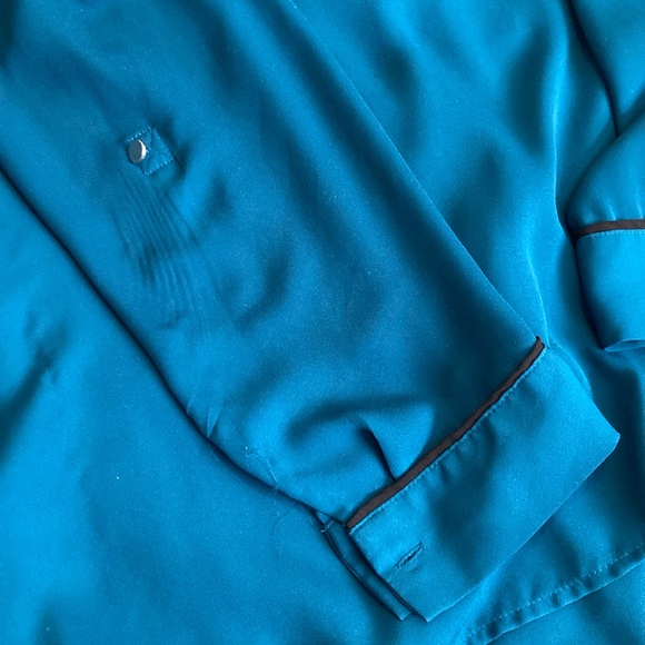 Teal Blouse with Zipper front and cuffed sleeves - Picture 4 of 6